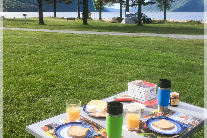 Frühstück im Freien